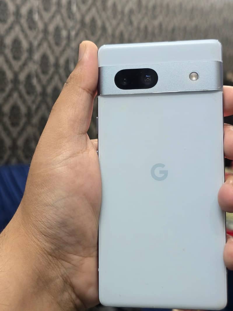 Google Pixel 7A 2