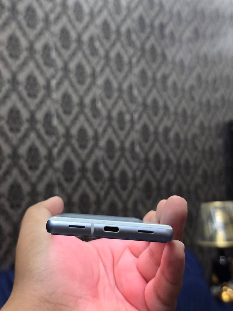 Google Pixel 7A 5