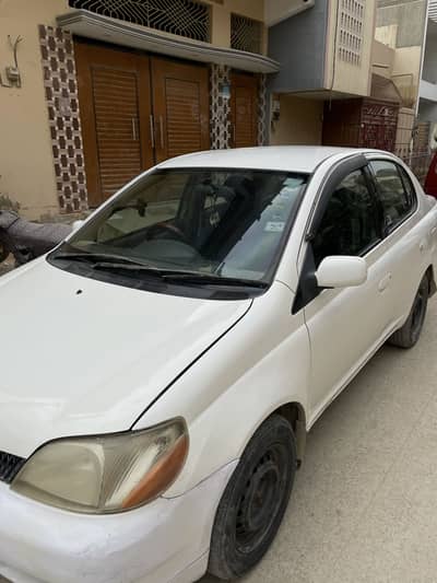 Toyota Platz 2002