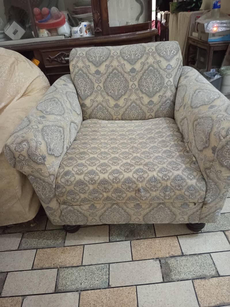 4 seated sofa set 4