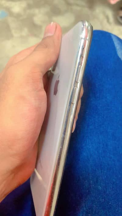 iPhone X.      03024375202 whatsapp number