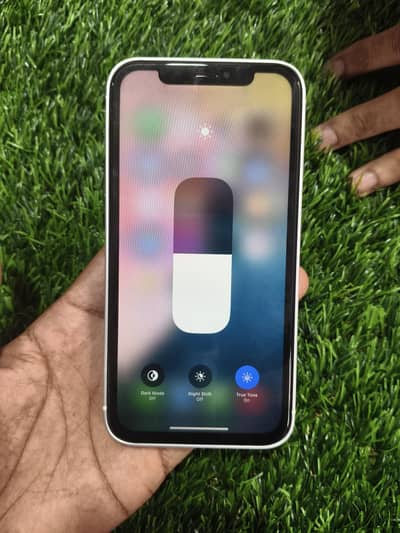 Apple iPhone xr converted 17 pro ,home used 10/10