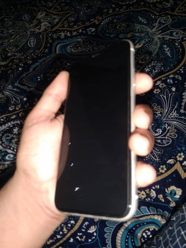 Apple iPhone 11 6