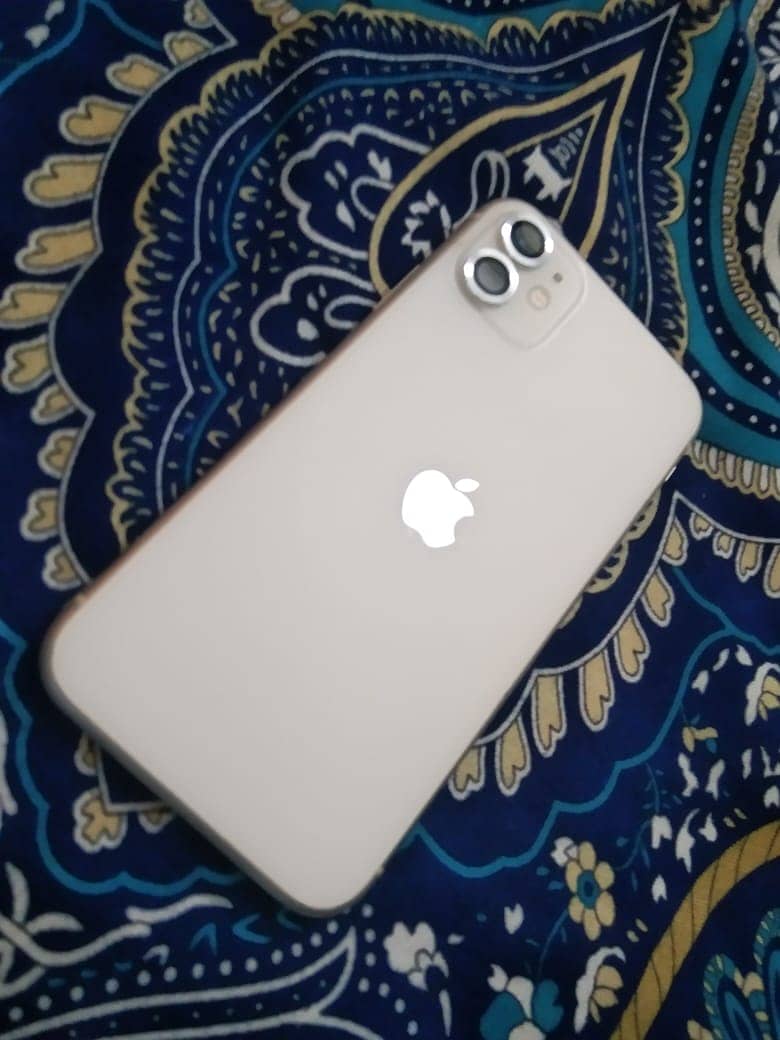 Apple iPhone 11 15