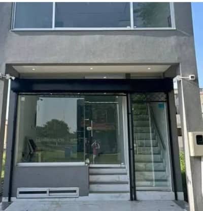 1800 SQFT SHOP + 1600 SQFT BASEMENT FOR RENT ~ Ideal for Retail / Showroom / Brand Outlet