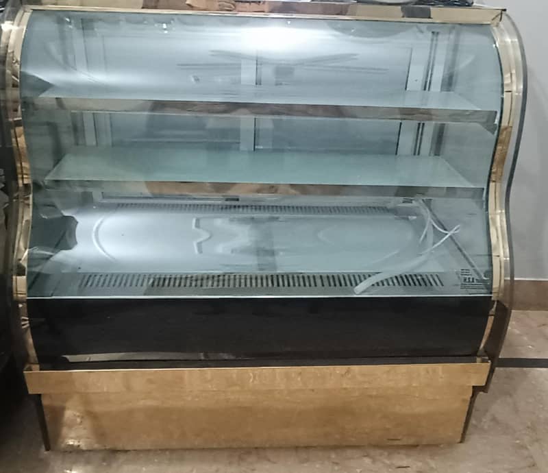 Cake chiller 0