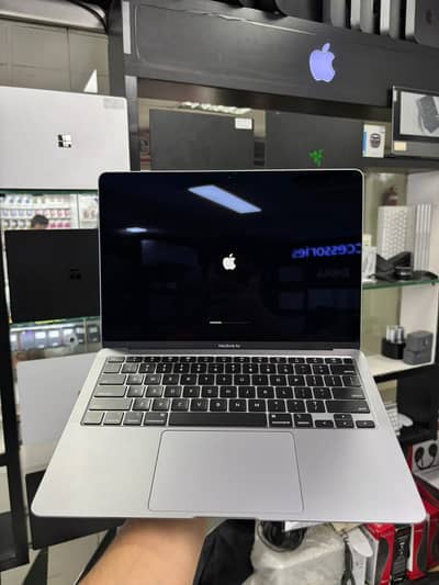 Apple MacBook 2020 | 13" | Core i5 | 16GB RAM | 512GB SSD | 1.1GHz