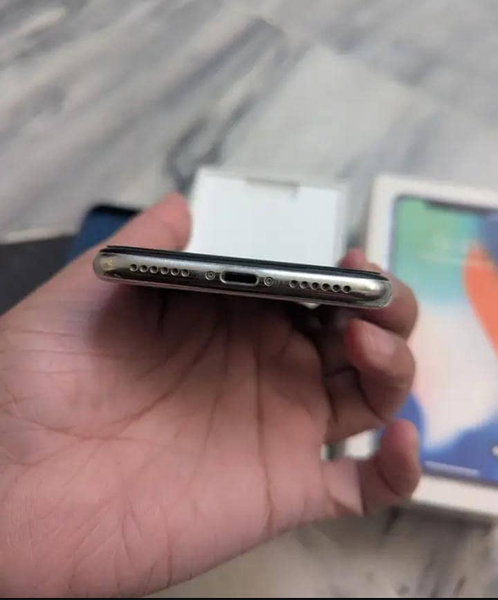 Apple iPhone X 1