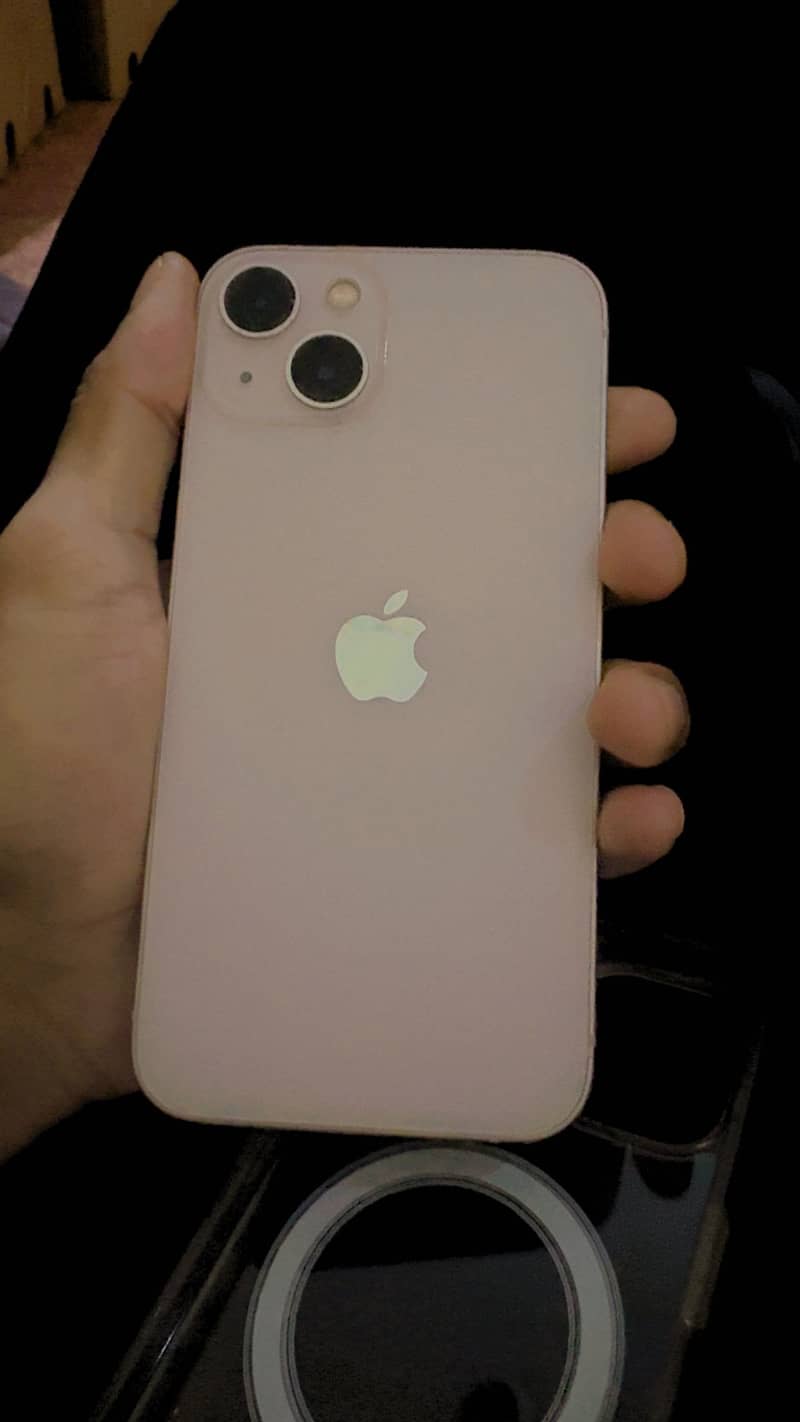 Apple iPhone 13 0