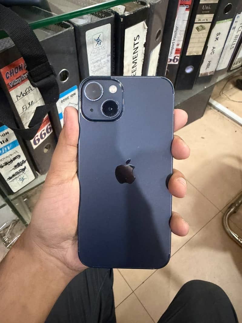 Apple iPhone 13 6