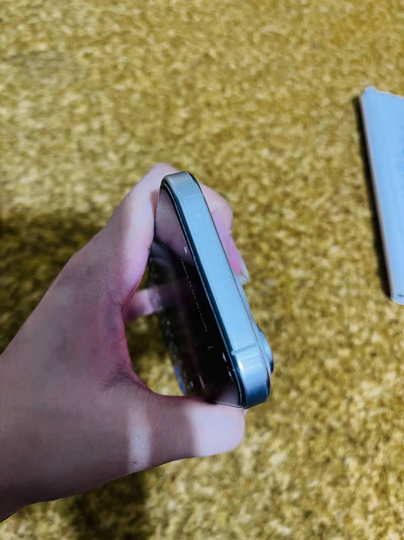 Apple iPhone 16 Pro 5