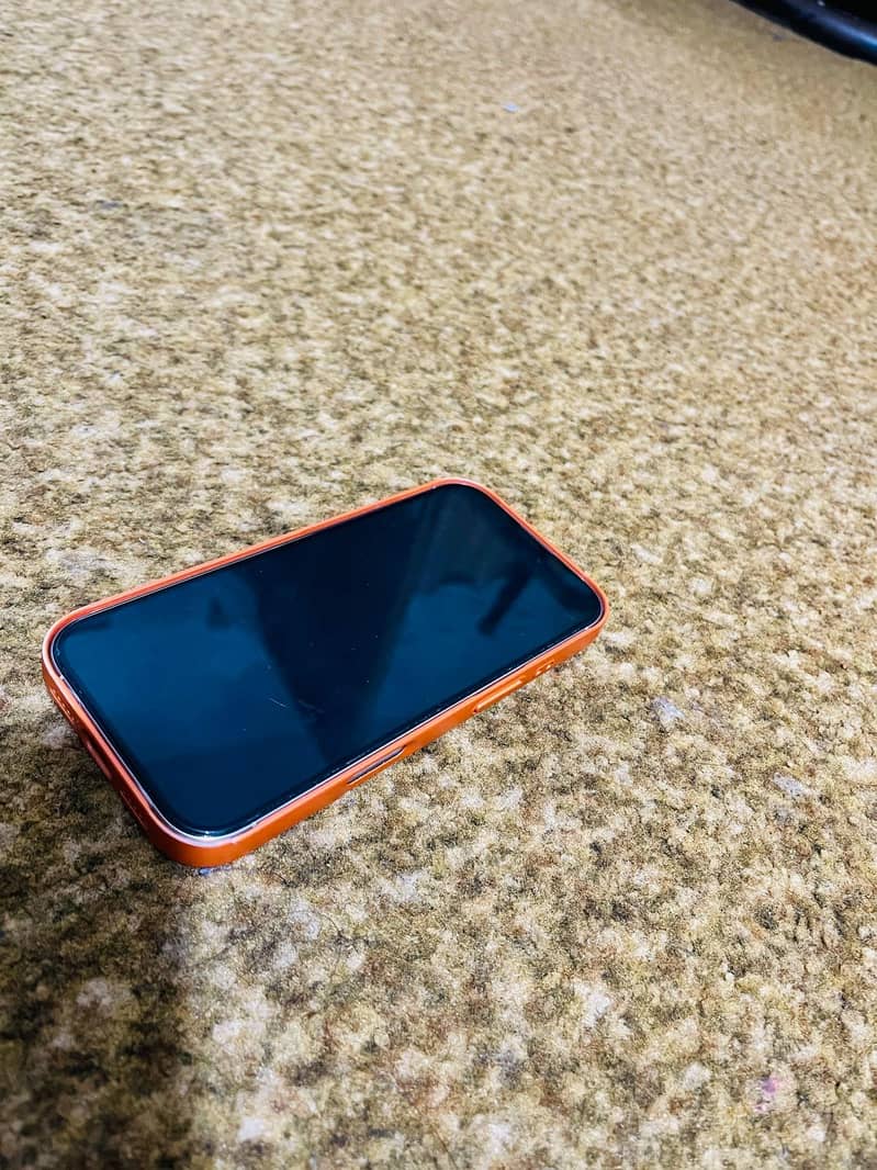 Apple iPhone 16 Pro 7