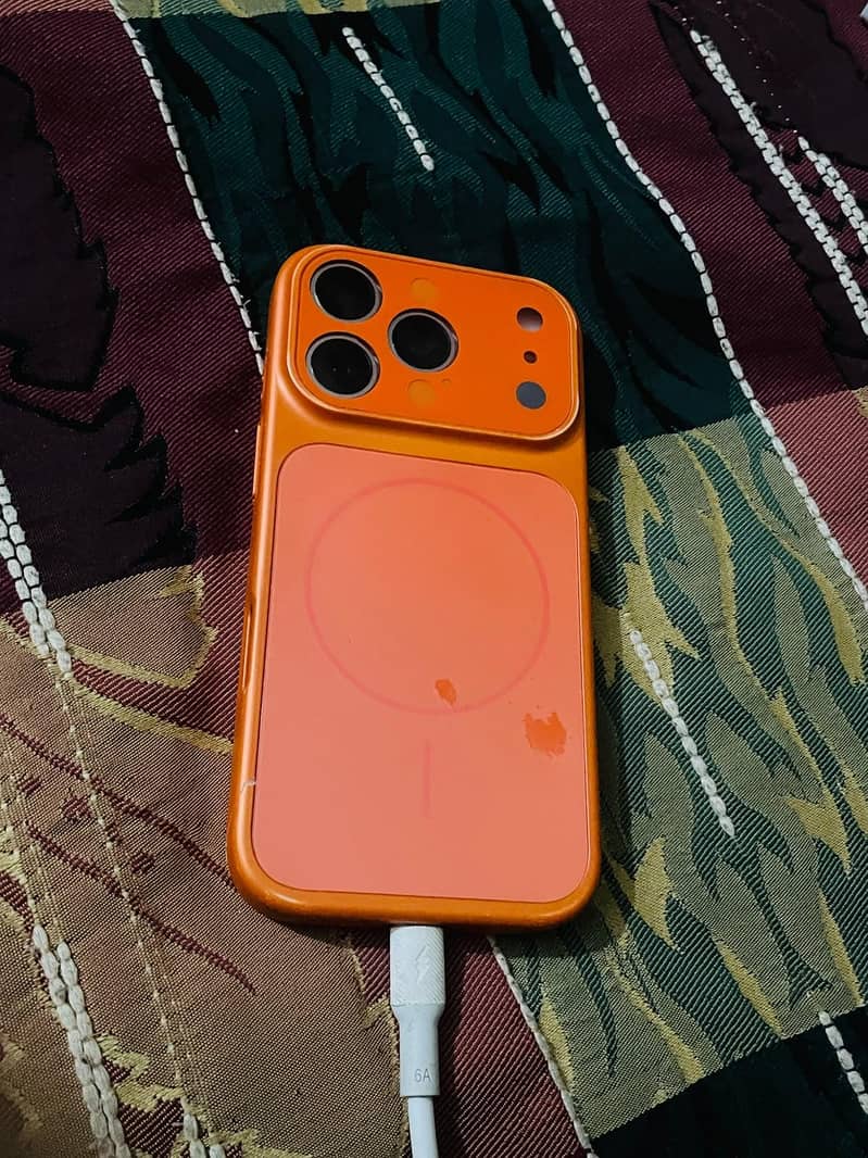 Apple iPhone 16 Pro 8