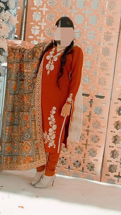 I m selling clothes
