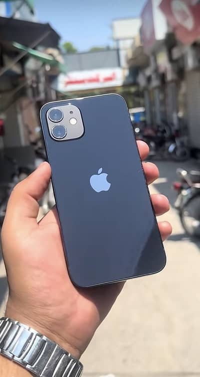 iPhone 12