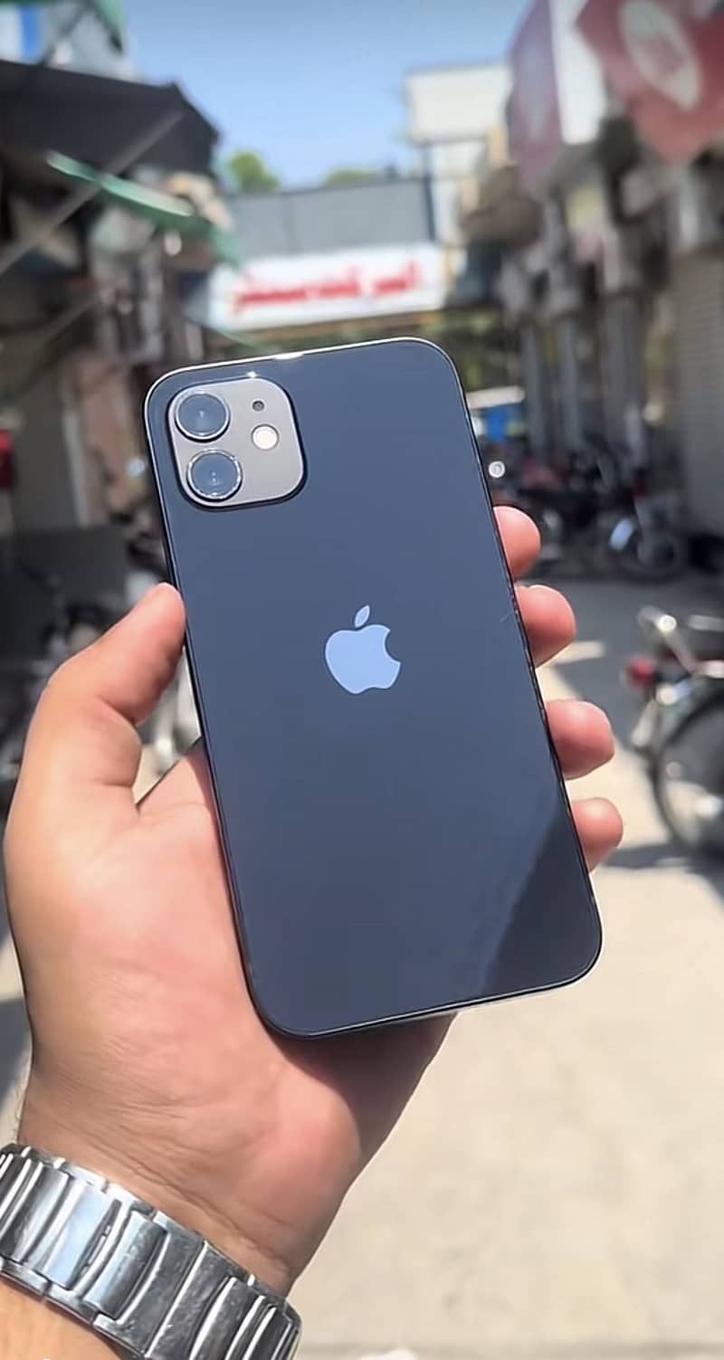 iPhone 12 2