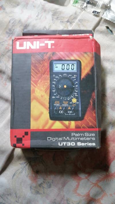 UNI-T UT30 Digital meter