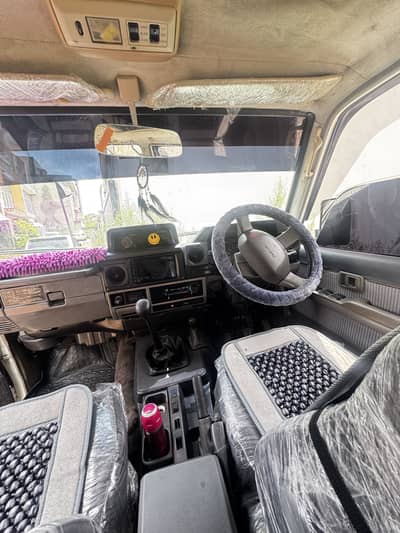 Toyota Land Cruiser 1990