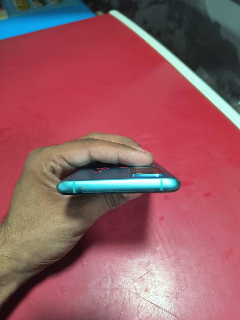 One Plus 8T 5