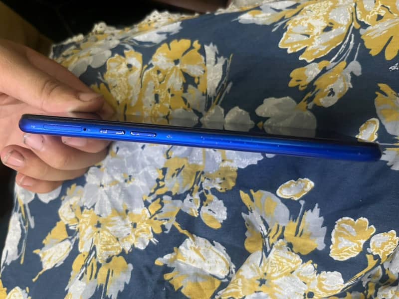 Realme C2 3