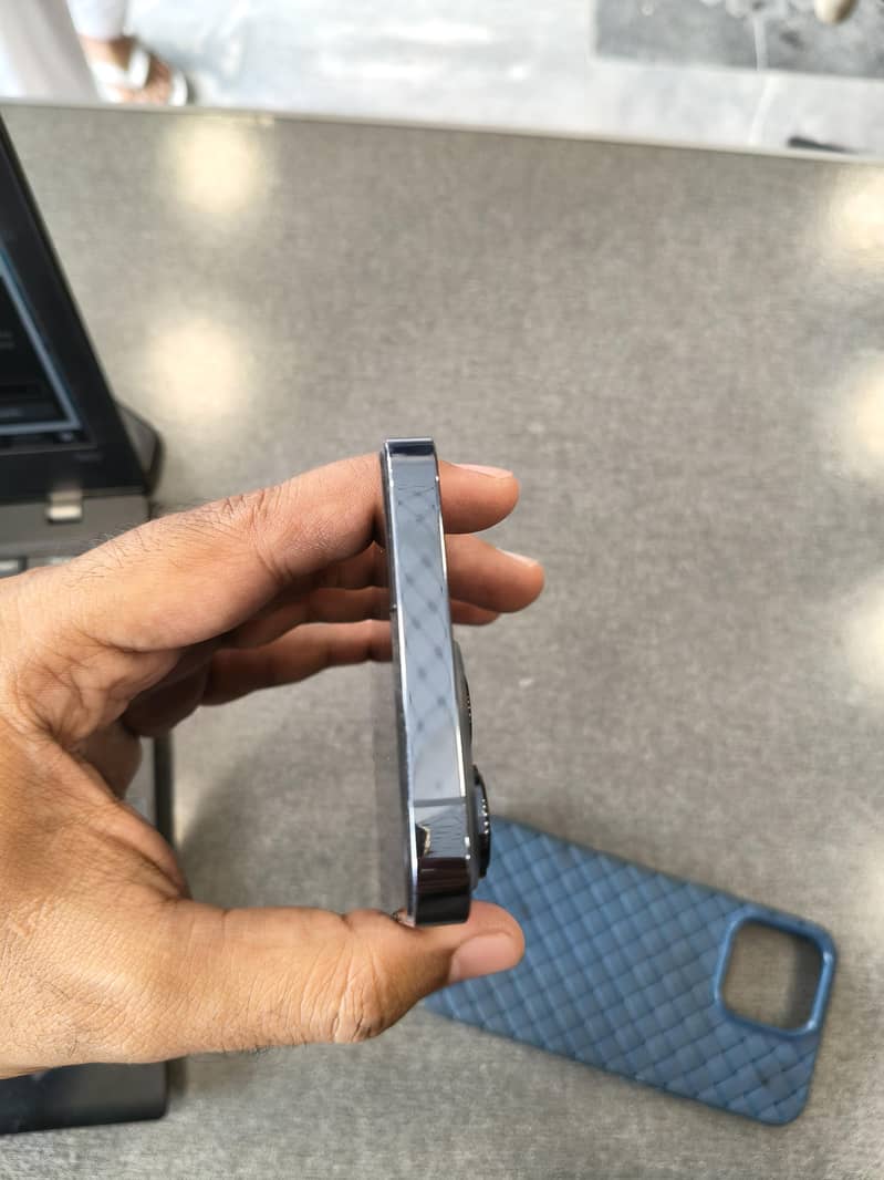 iPhone 13 Pro 3