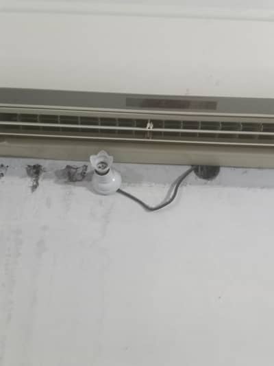 1 ton gree ac