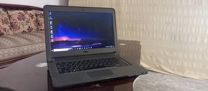 Laptop Dell 3340