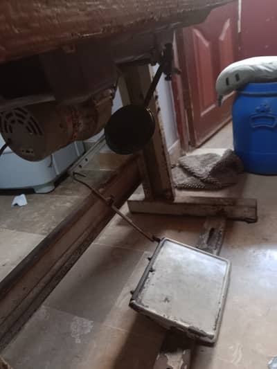 Gemsy sewing machine