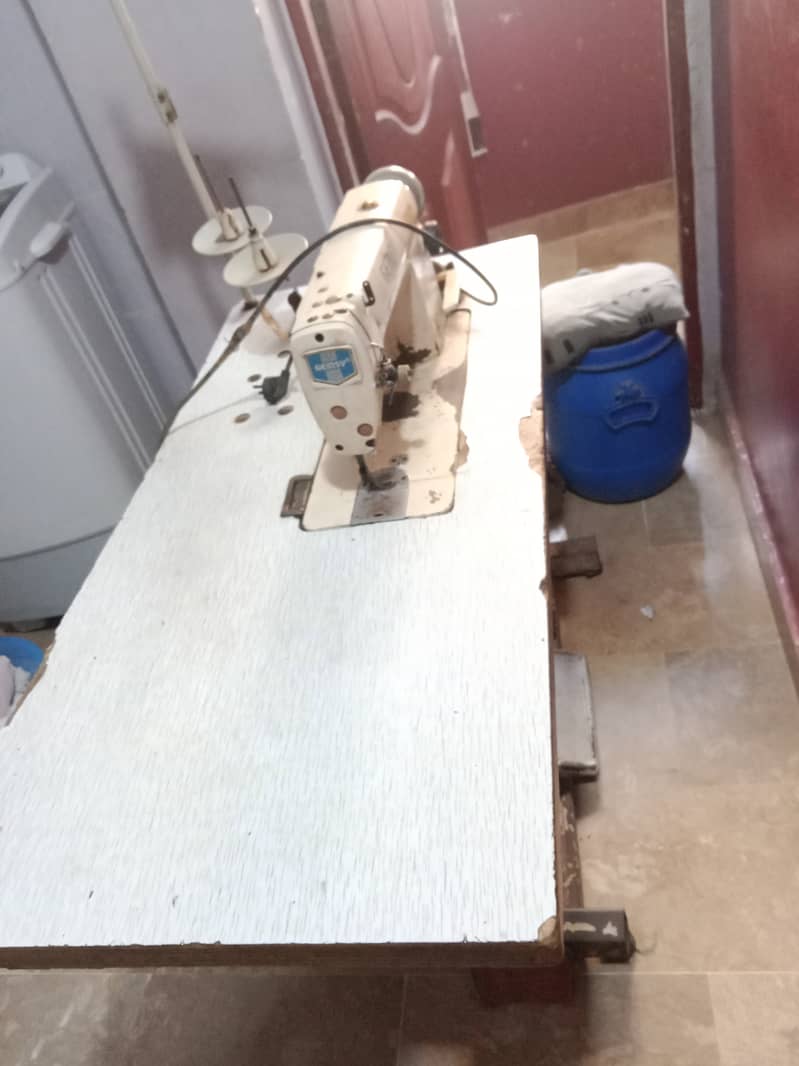 Gemsy sewing machine 2