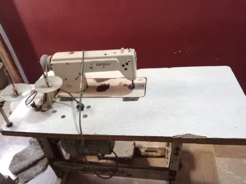 Gemsy sewing machine 3
