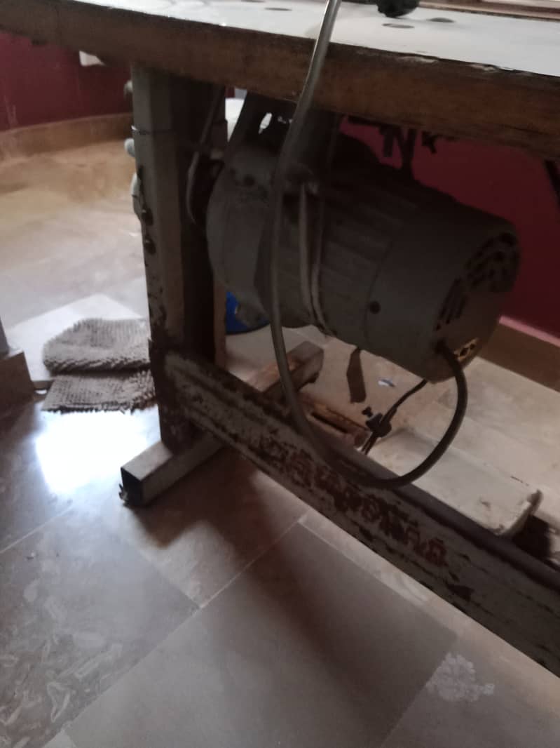Gemsy sewing machine 4