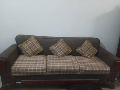7 seater sofa set good condition - urgently sell