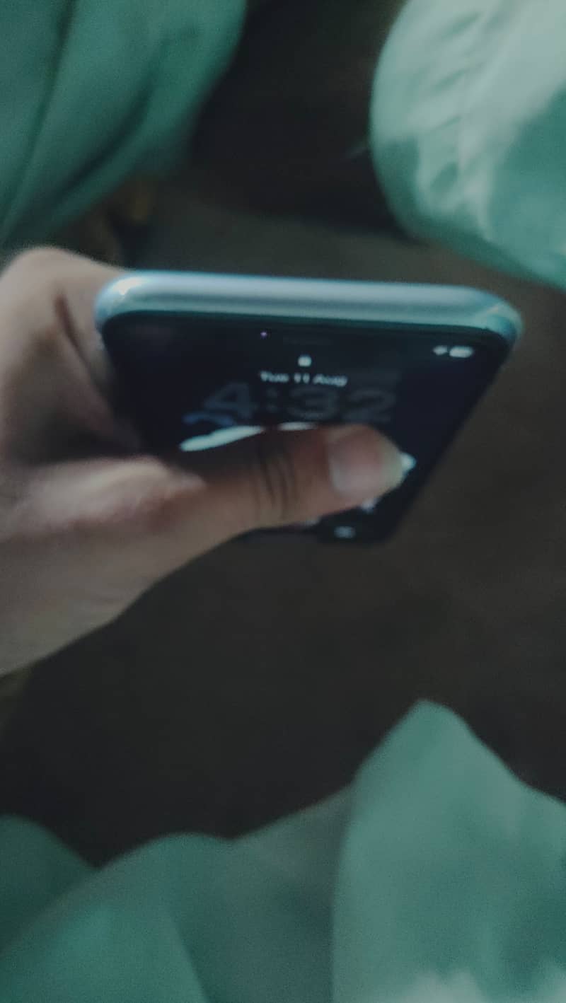 IPhone 11 5