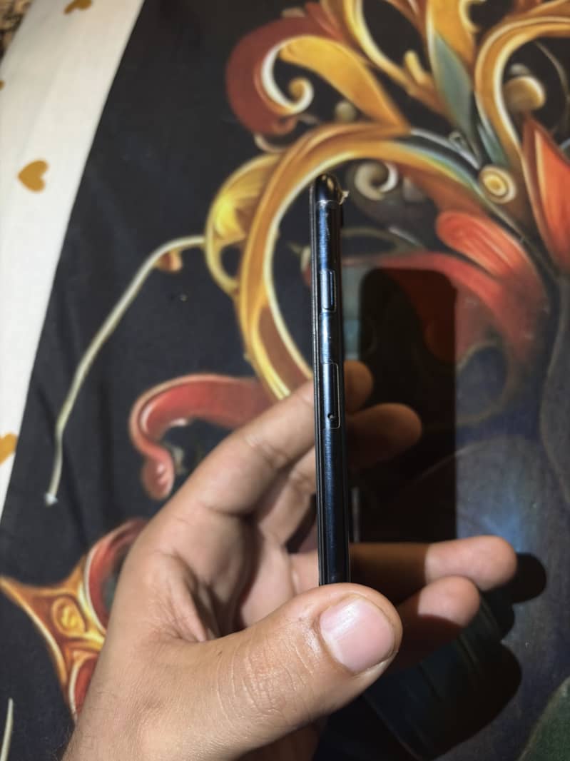 Apple iPhone SE 0