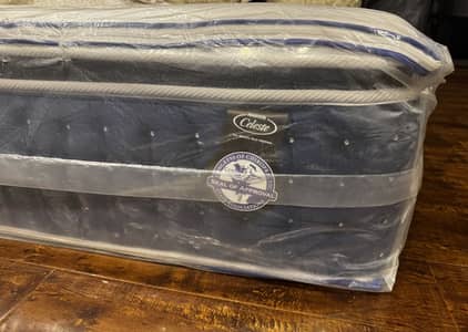 Brand‑New Molty Celeste Eterna Soft King Size Mattress — Company Seale