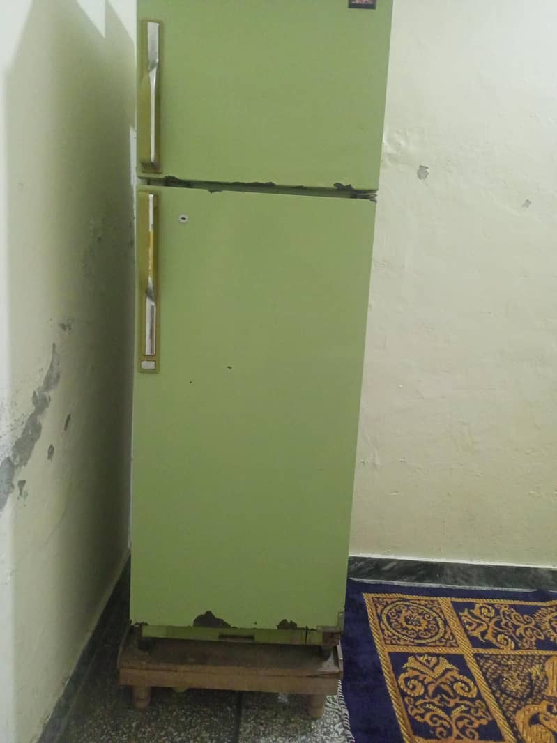 Refrigerator 0