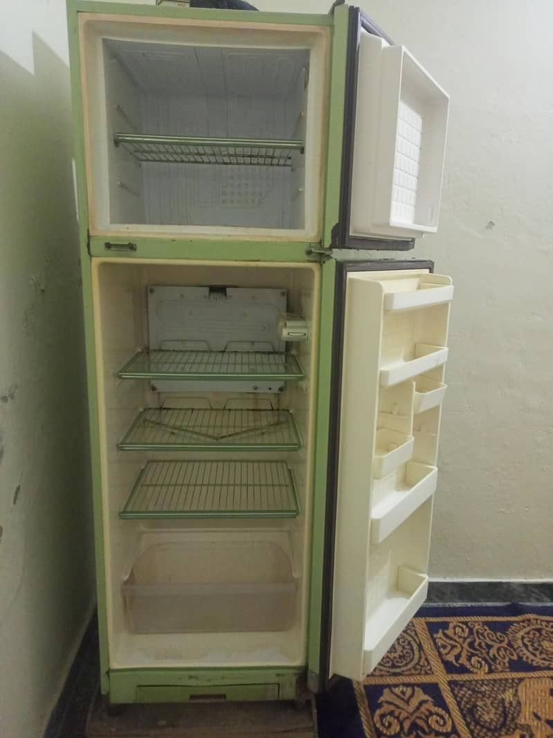 Refrigerator 1