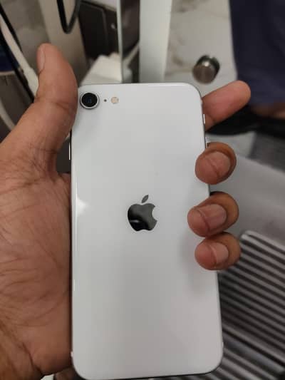 Apple iPhone SE