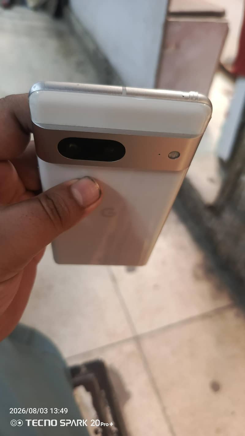 Google Pixel 7 5