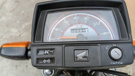 HONDA CD70 2027 STICKER ONLY 94 KM DRIVEN FOR SALE JHELUM