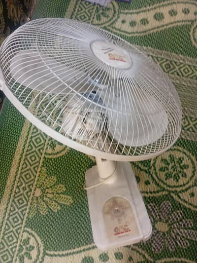 GFC Bracket Fan / Wall Fan – Good Condition
