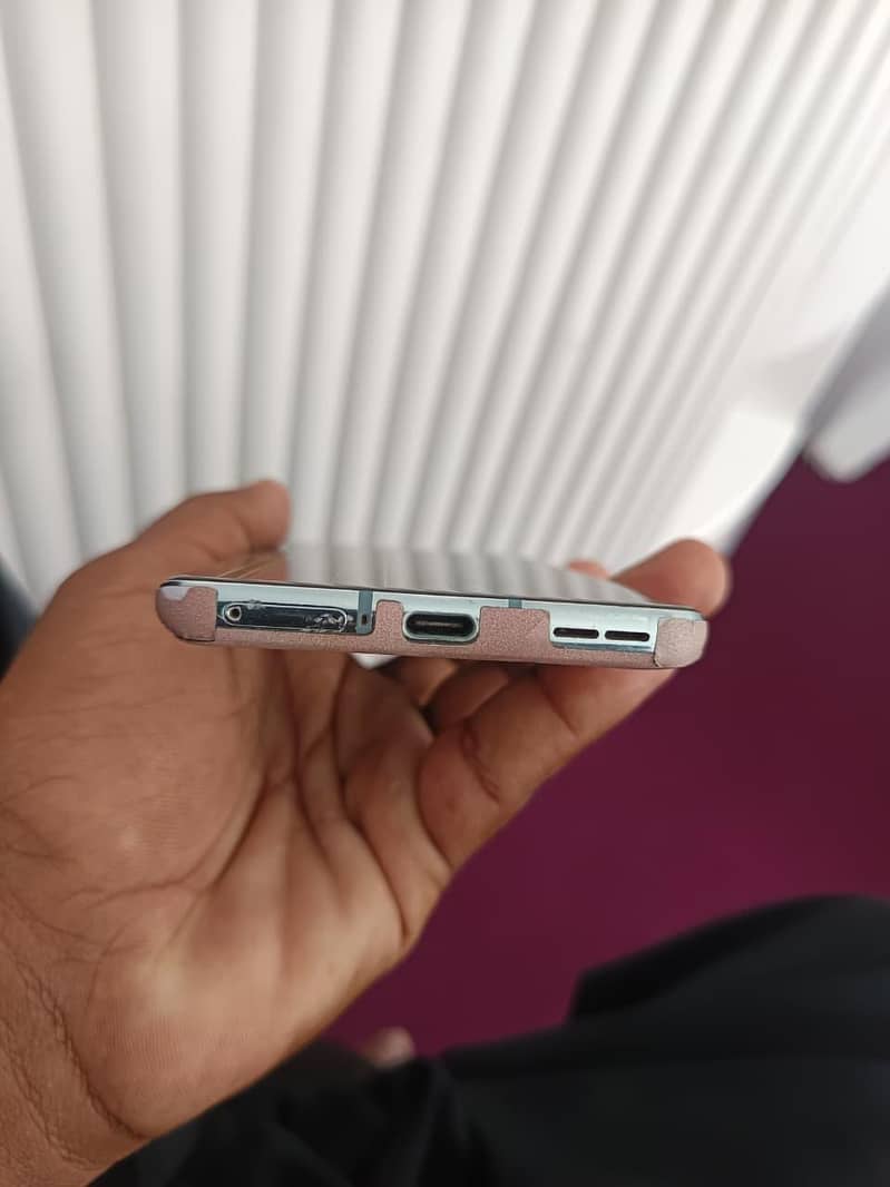 One Plus 10 Pro 4