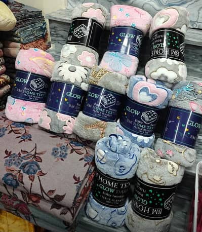 Glow trendy blankets