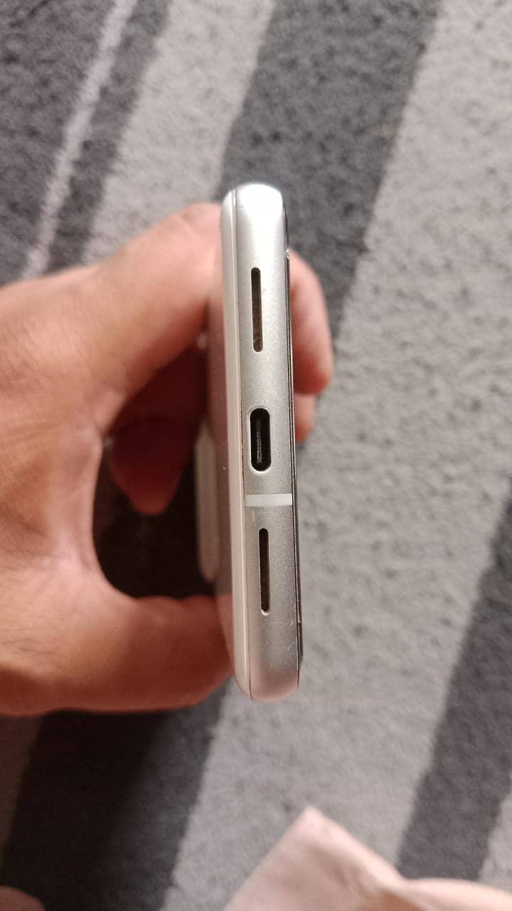Google Pixel 7 3
