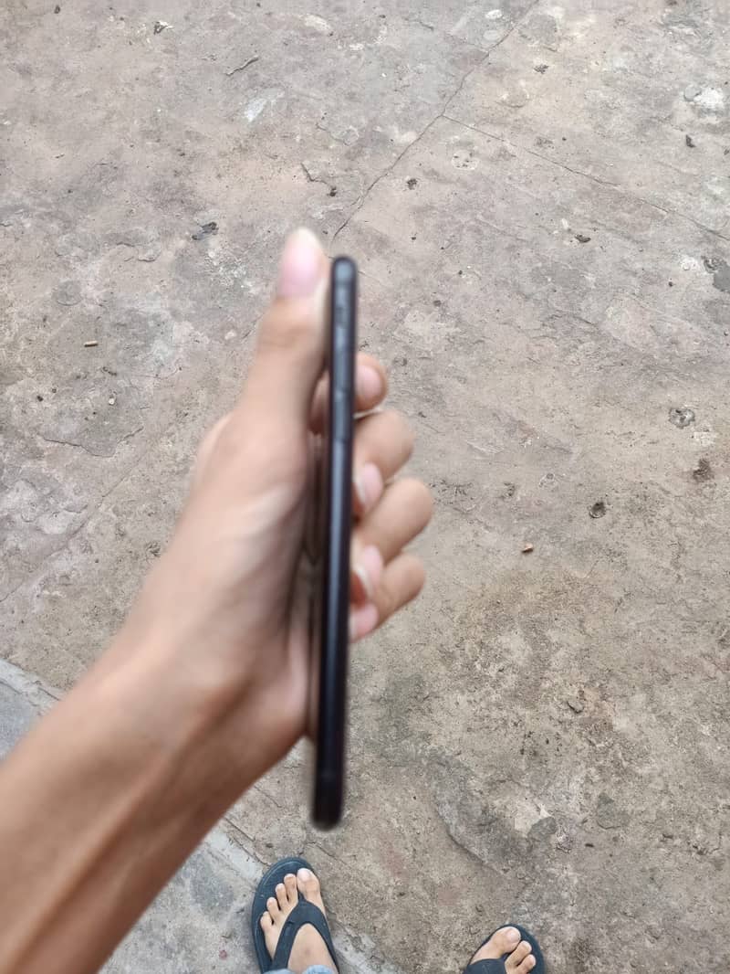 Apple iPhone 7 1