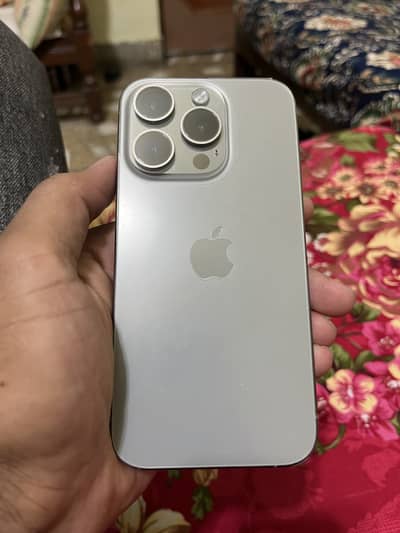 Apple iPhone 15 Pro