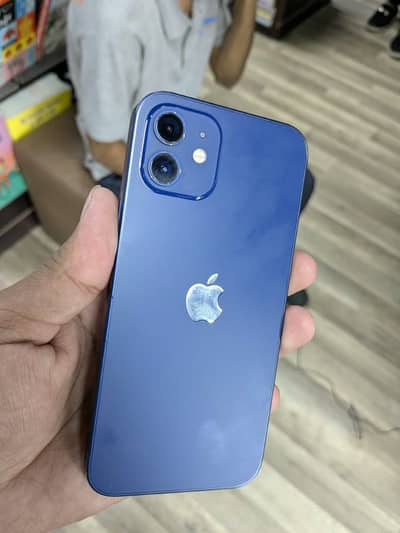 Apple iPhone 12