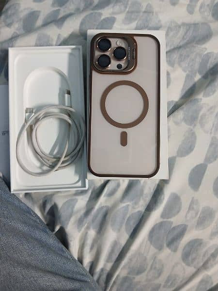 Iphone 16 pro max 1