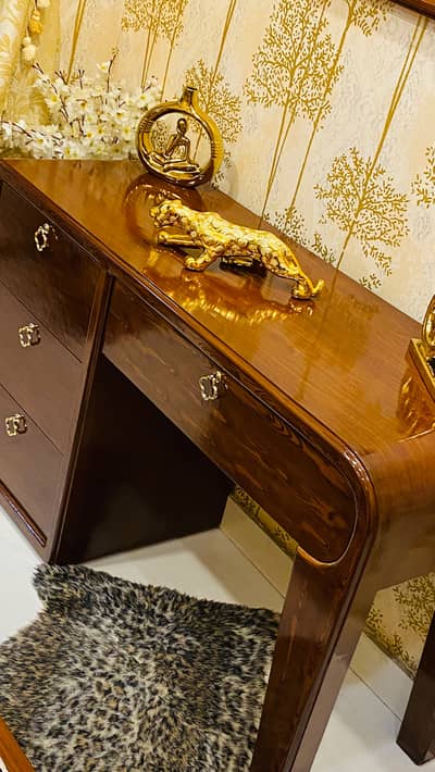 Wooden Bedset with 2 side tables and dresser plus mirror