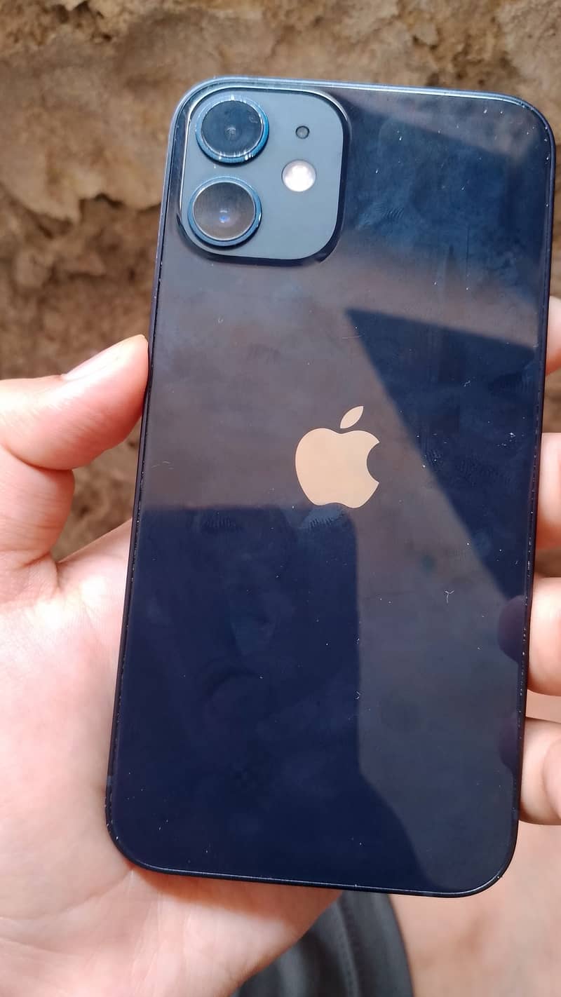 Apple iPhone 12 mini 4